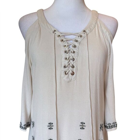 Lulus To the Sea Light Beige Embroidered Cold Shoulder Dress Womens Size Medium - Picture 7 of 14
